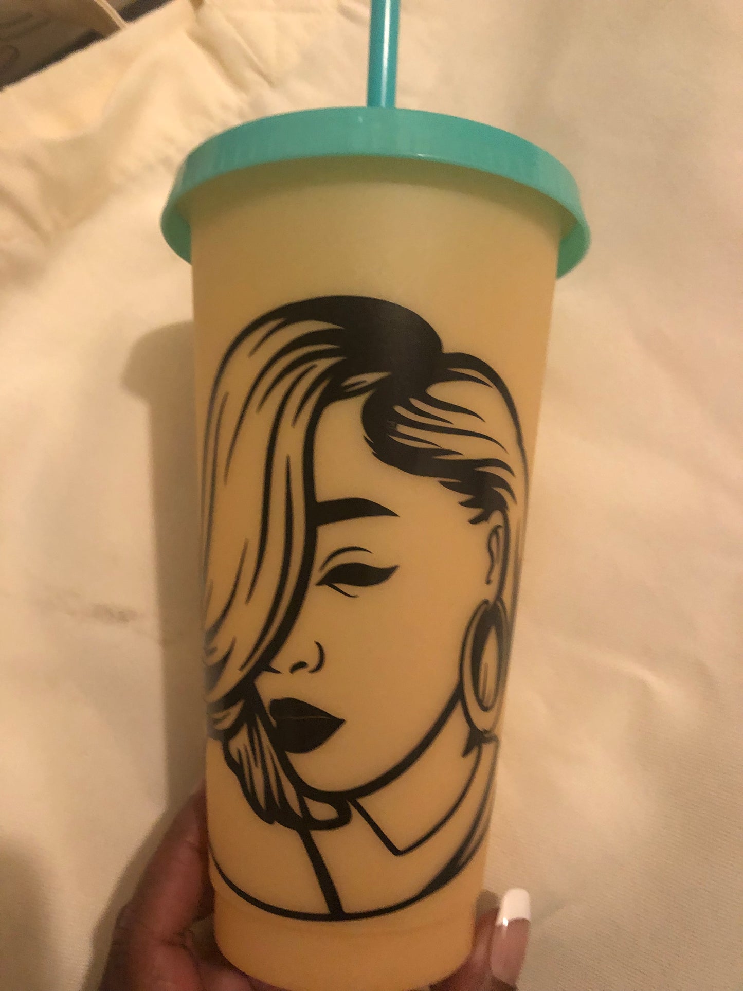 Fly Girl 24 oz Changing Cup